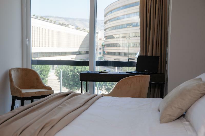 Otel B4b 365 4*